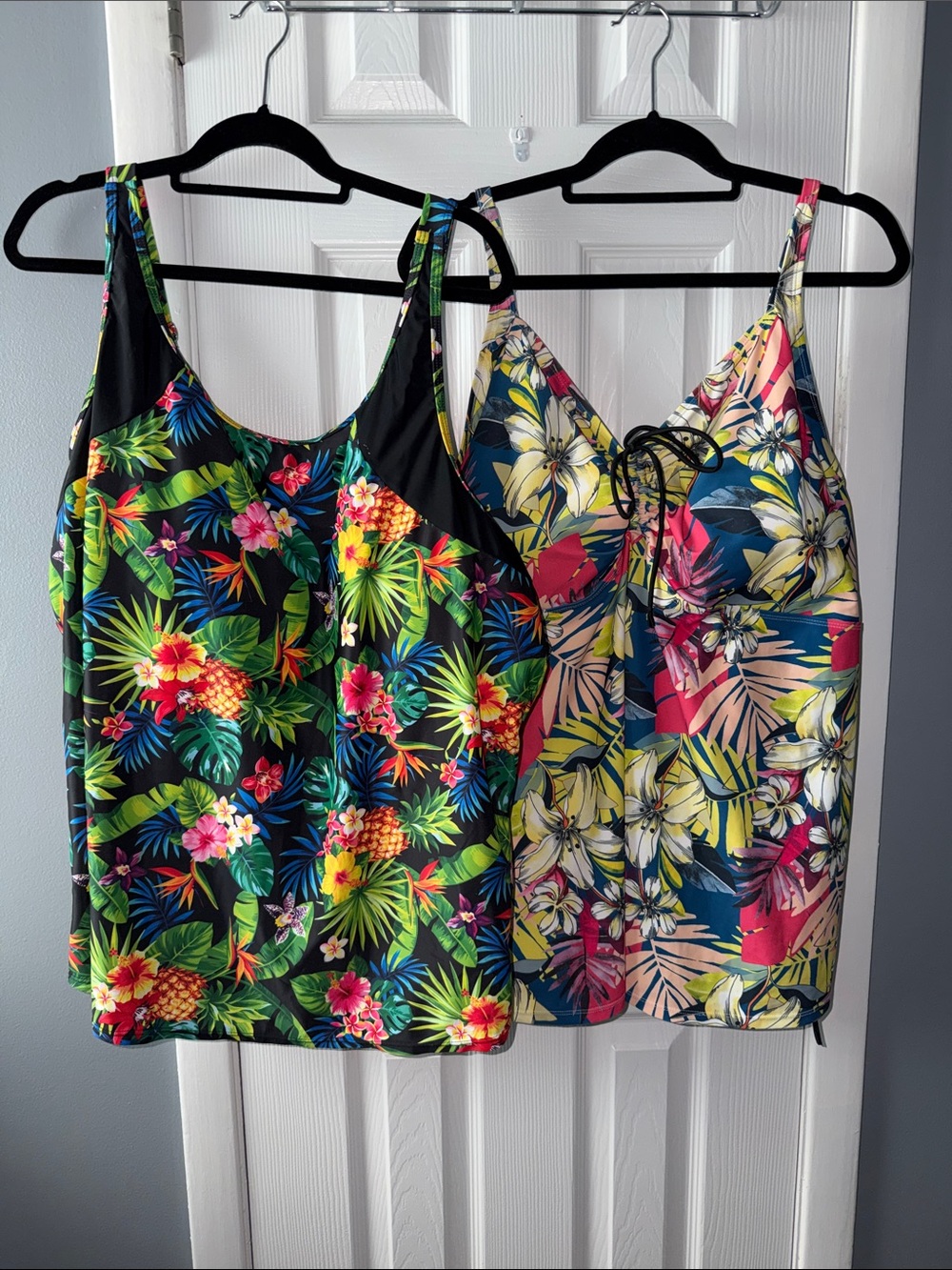 Set of 2 Tankini Swim Tops